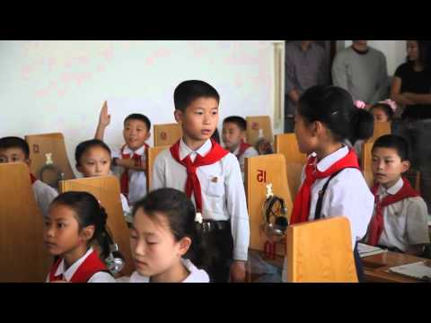 北朝鮮の子供たちの英語教室width=190